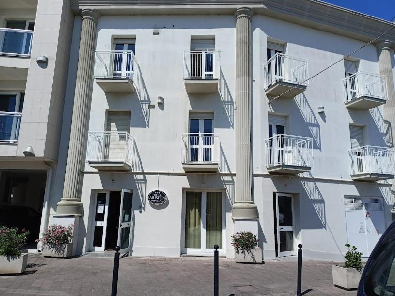 Hotel Ariston Imperial Porto Garibaldi Buitenkant foto